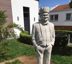Betonfiguren – Nanas