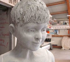 Betonfiguren – Nanas