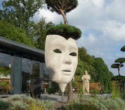 Betonskulpturen Maske