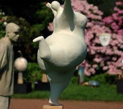 Betonfiguren – Nanas