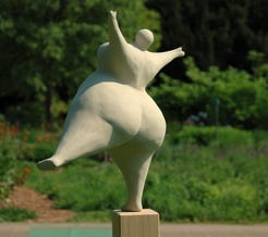 Betonfiguren – Nanas